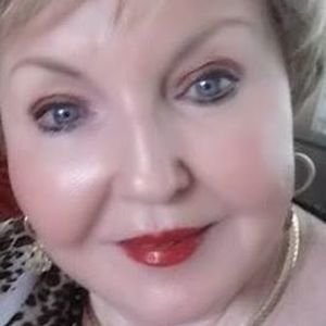 Meet your Posher, Lynda